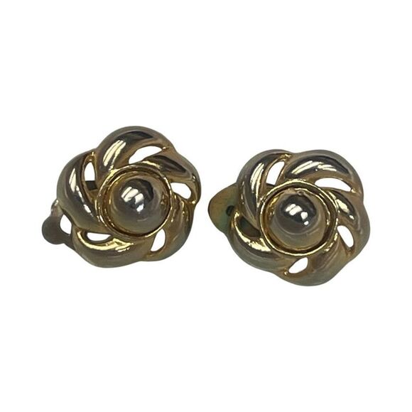 MCM Napier Floral Gold Tone Clip On Earrings Designer Costume Jewelry - Picture 1 of 8